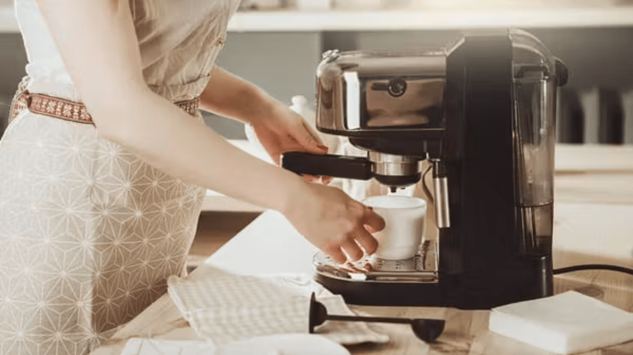 How to make Coffee in Coffee Maker